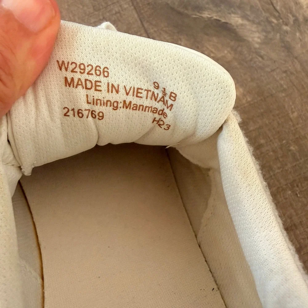 Cole Haan Grand Crosscourt‎ Wool Sneakers Beige Gold School Women 9.5 B Preppy